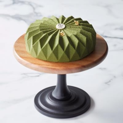Picture of Uji Matcha & Tokachi Red Bean Cake (1 lb)